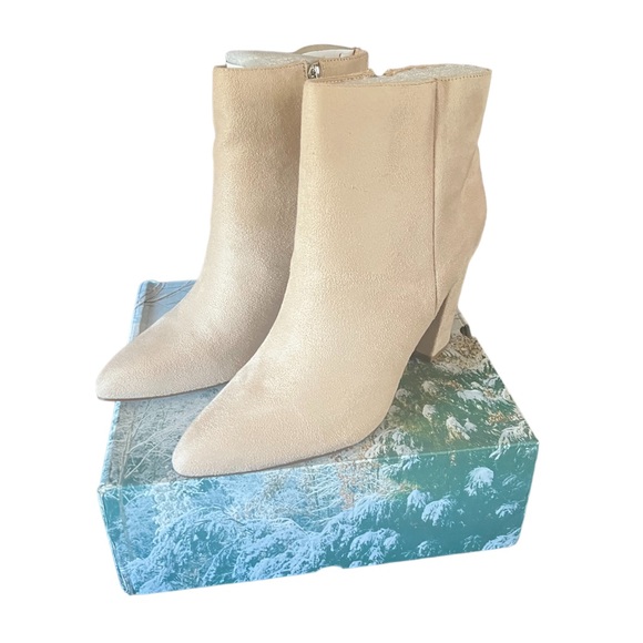 VETASTE Women Chunky High Heel Ankle Chelsea Boots - Picture 8 of 8